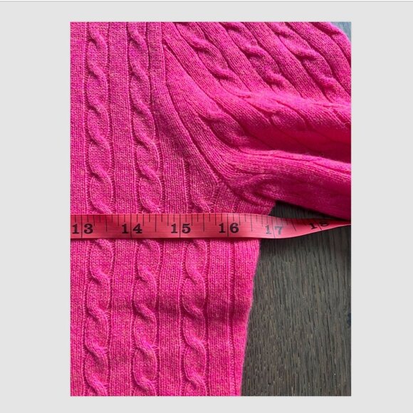 J. Crew Italian Cashmere Cable Knit Crewneck Sweater Size S Pink Button NWT - Picture 5 of 7